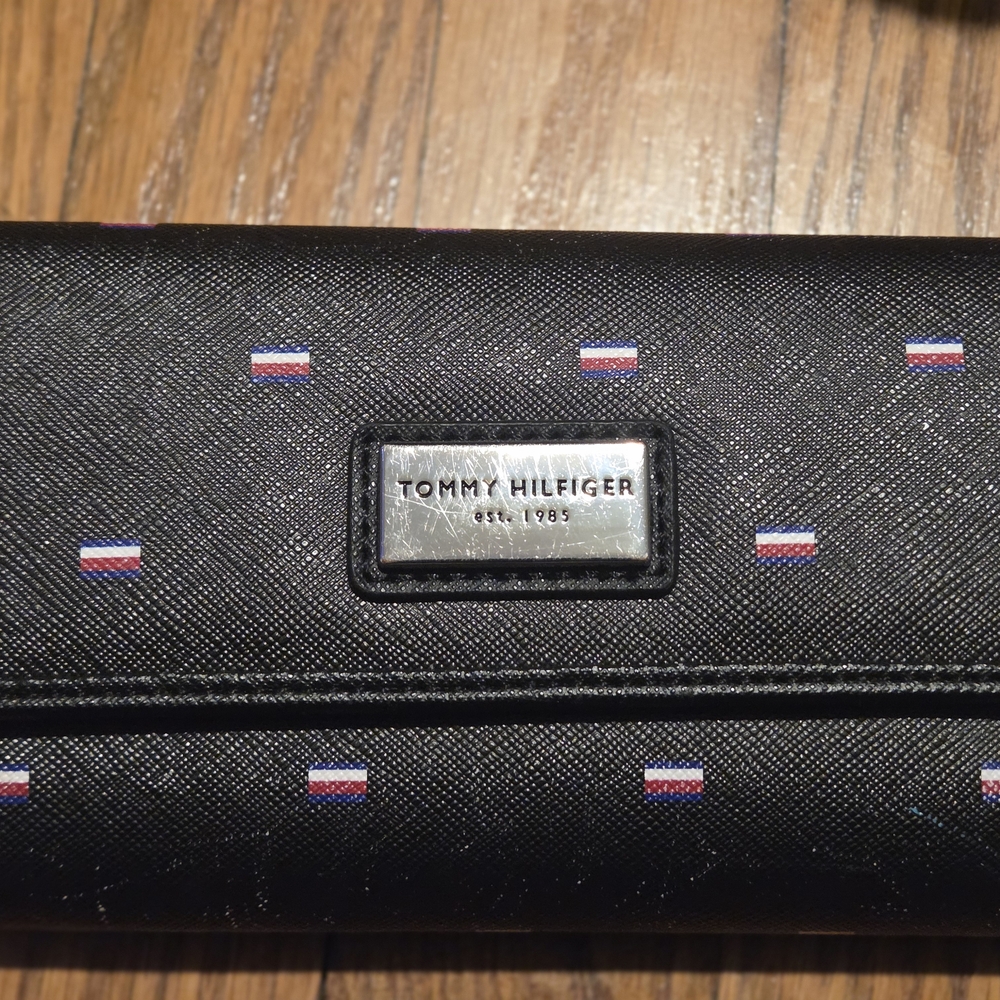 Tommy Hilfiger Black Wallet